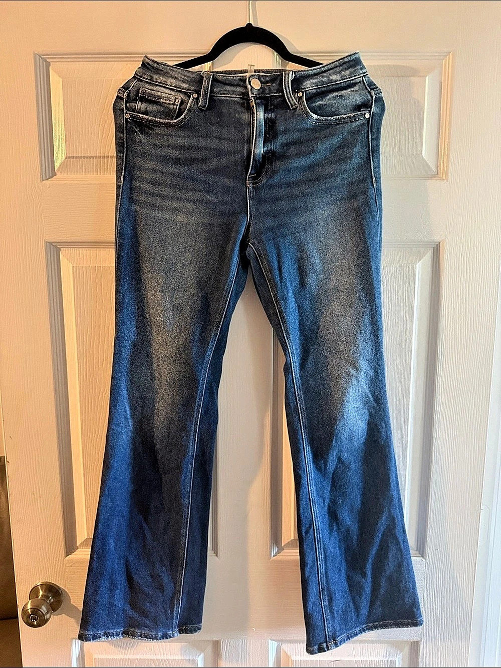 Risen Wide Leg Jeans in Blue